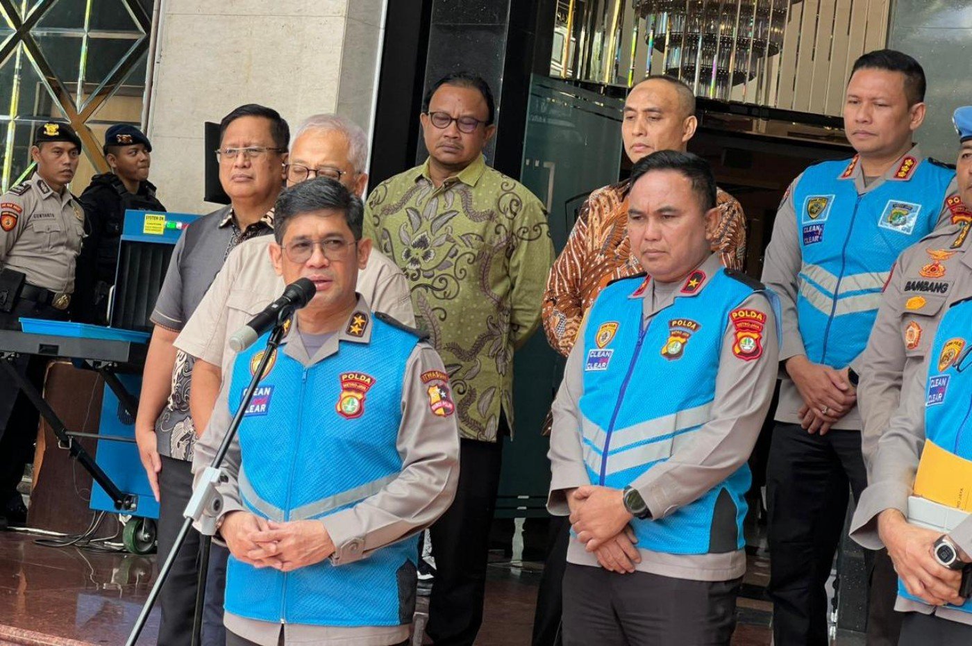 Sistem One Day Service dan Layanan Dumas: Polri Minta Masyarakat Lapor Jika Ada Tawaran ‘Jalur Belakang’