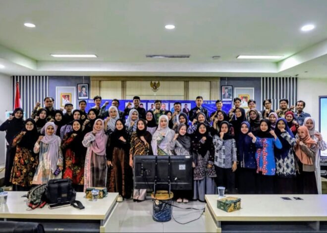 Dari Medsos ke Media, Mahasiswa Banten Dilatih Menulis Lebih Objektif