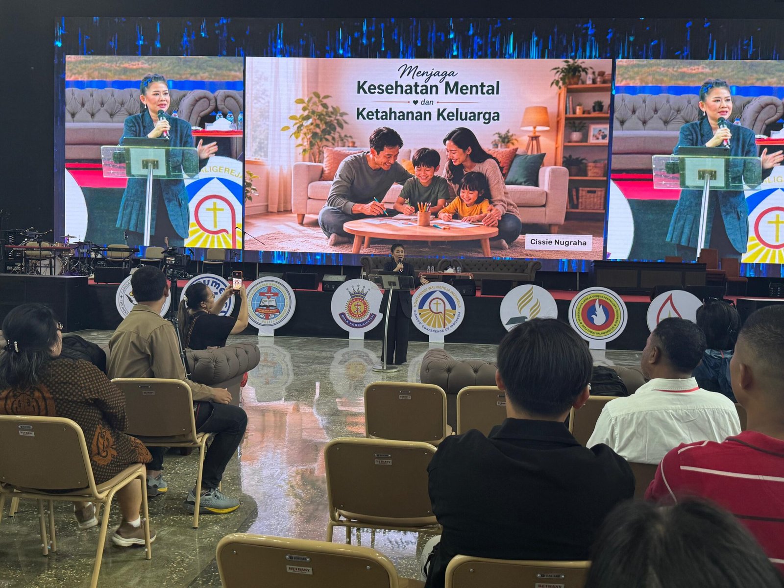 Seminar Hari Doa Nasional 2026 Sukses Diikuti Ribuan Pemimpin Tokoh Kristen dari Seluruh Indonesia dan Mancanegara