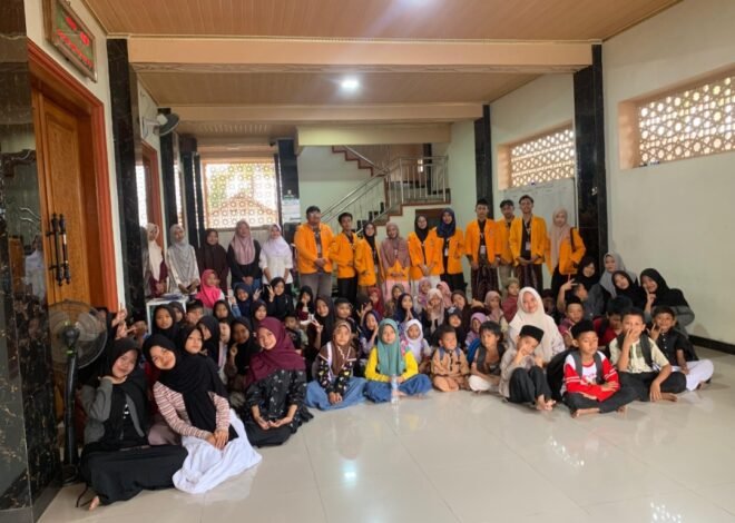 RISMA dan KKM Kelompok 17 Universitas Primagraha Aktifkan Kembali TPA di Masjid Baitul Mu’min Cirogol